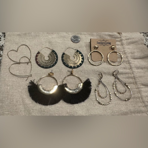 Southern Living Jewelry - Lot of 5 earrings inc Southern Living and Gold and Black Statement Earrings